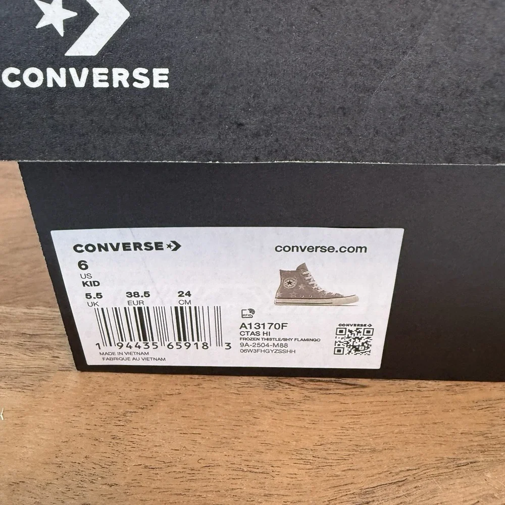 New Big Kids Converse Chuck Taylor All Star High‎ 'Starry' Sneaker Sz 6 Y